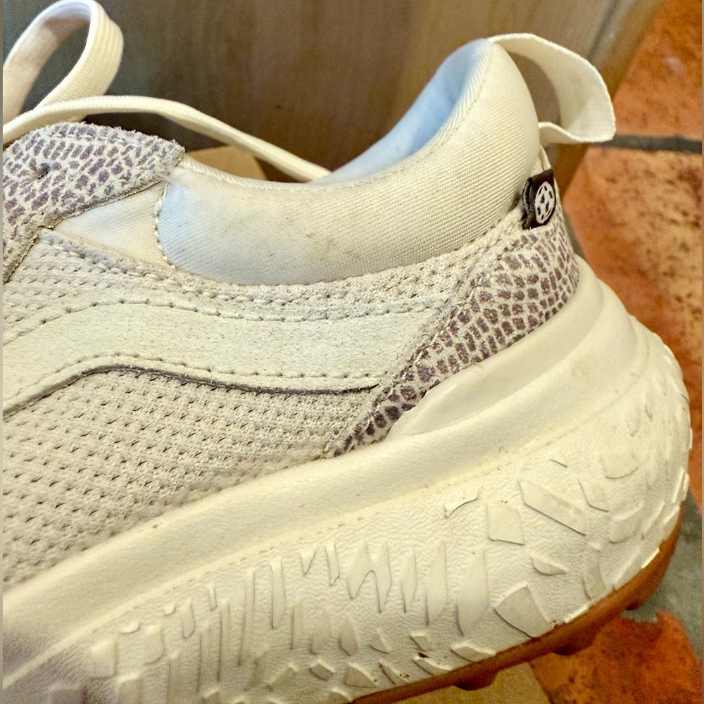Vans MTE Ultrarange Neo VR3 in Python Vintage White Unisex W6.5 / M5 - Picture 13 of 14